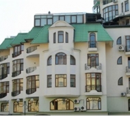 Аренда 3-х комнатной квартиры,143 кв.м, метро Кропоткинская